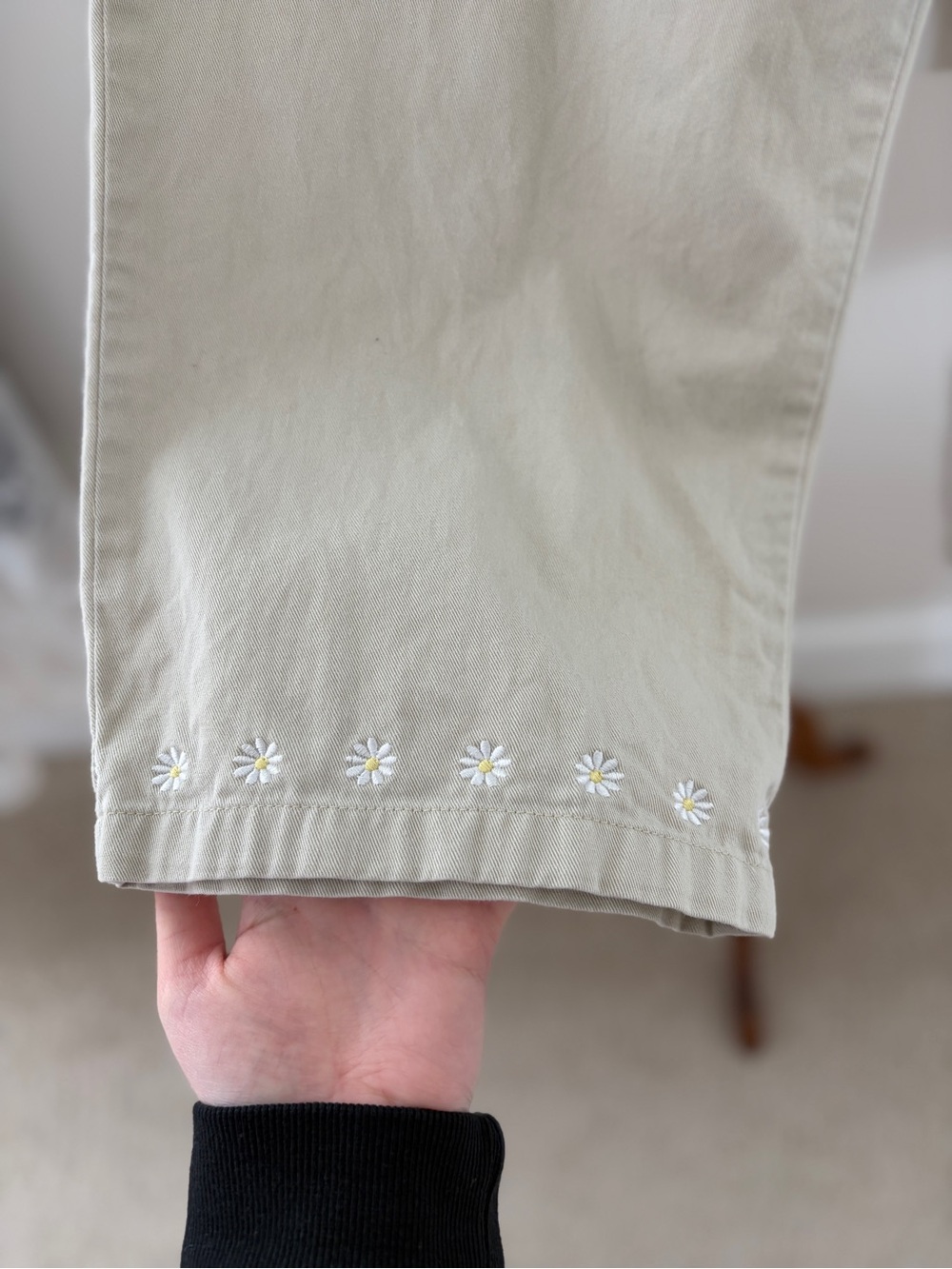Vintage A.M.I Daisy Capri Pants